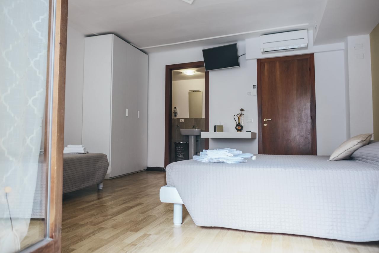 Residenza Al Castello Hotel Верона Екстериор снимка