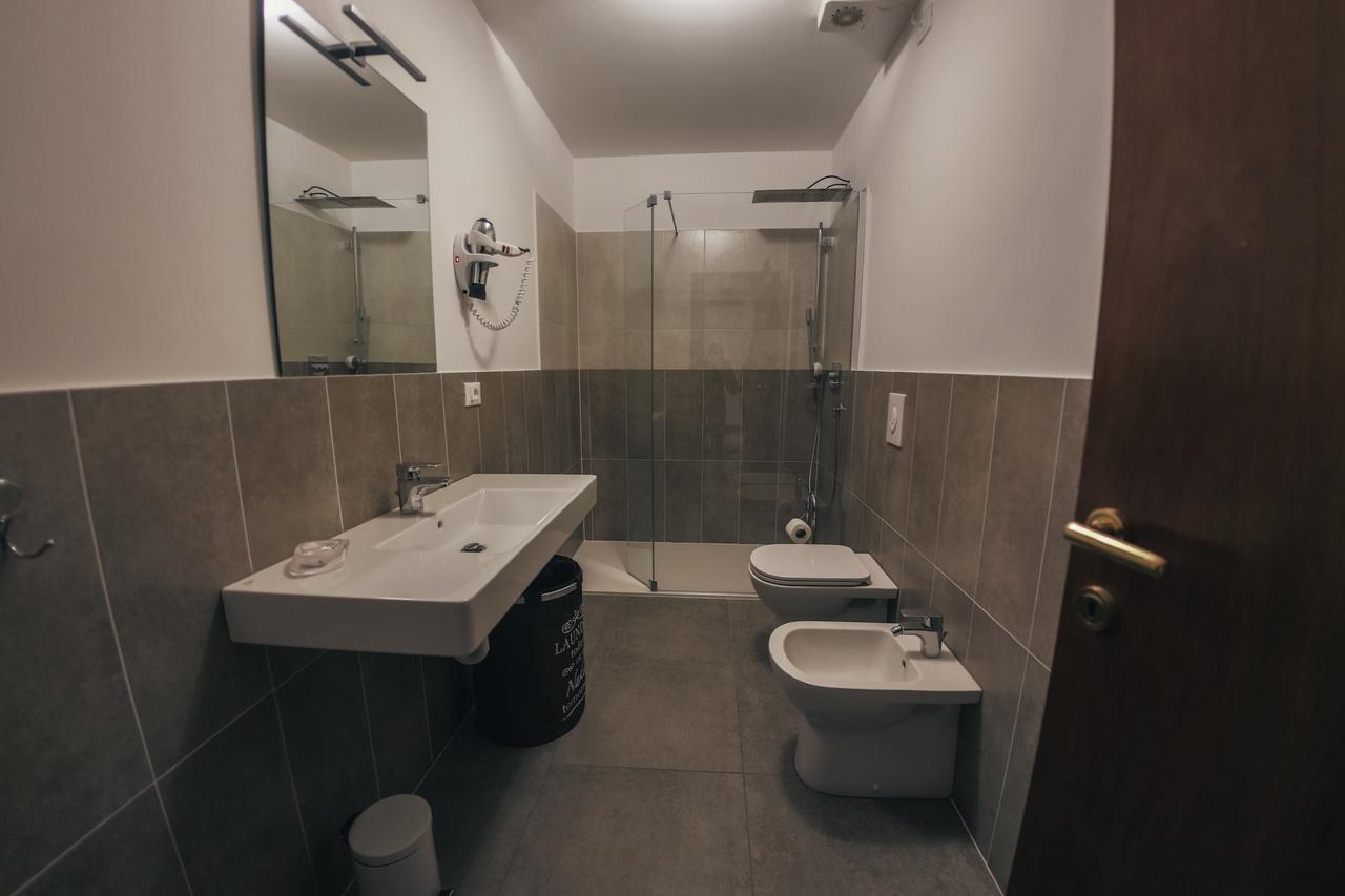 Residenza Al Castello Hotel Верона Екстериор снимка