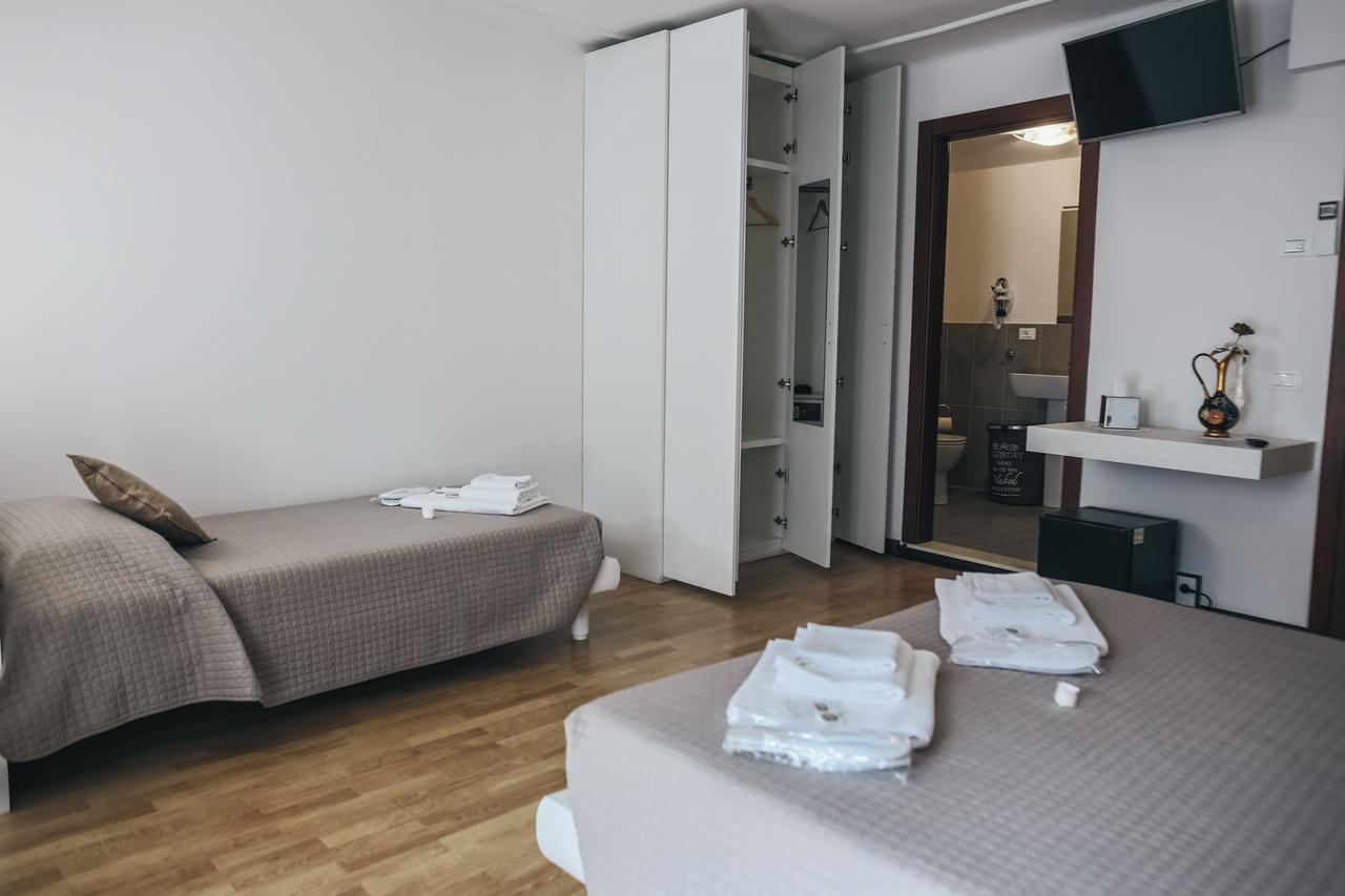 Residenza Al Castello Hotel Верона Екстериор снимка